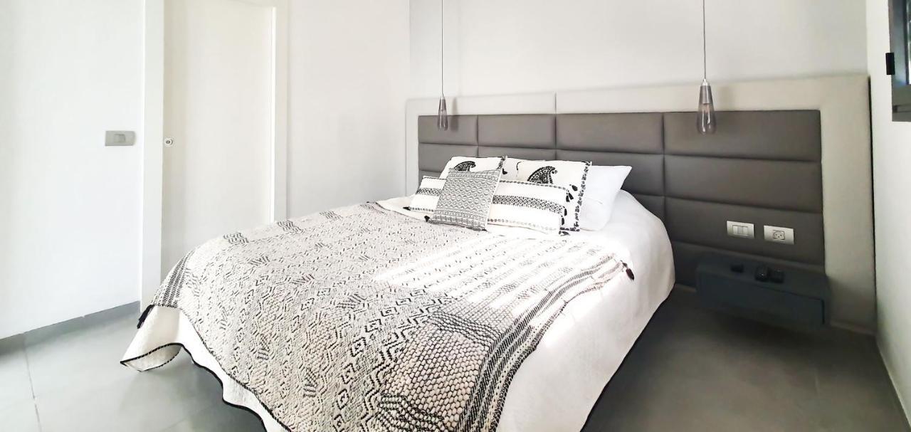Bnbisrael Apartments - Rupin Ruby Tel Aviv Buitenkant foto